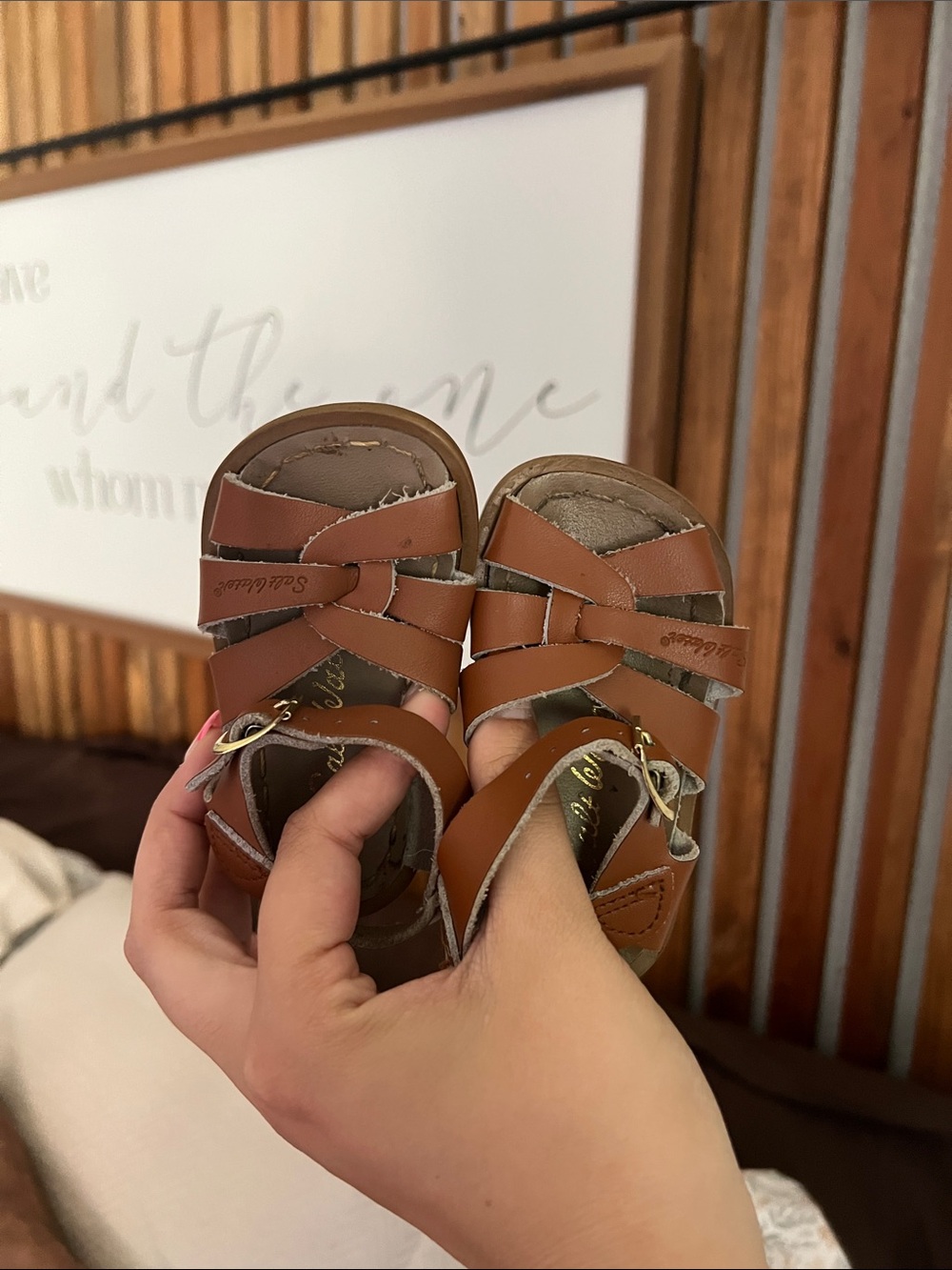 Saltwaters Brown Leather Kids Sandals - Classic Strapped Design